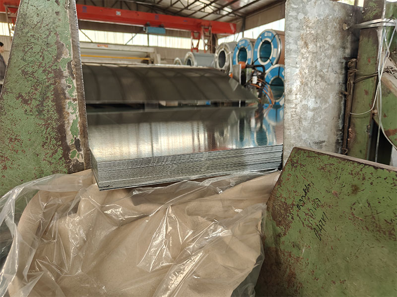 27 ton Galvanized Steel Plate to Peru - Production