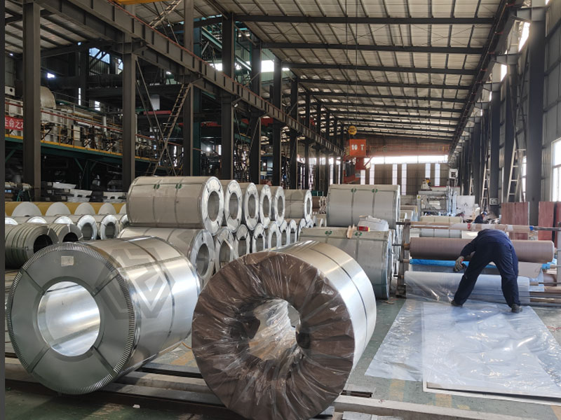 Package of 300 tons of galvanized Steel Coil Z30