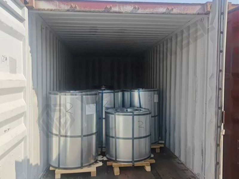8 Containers of PPGL Coils to Peru Packing